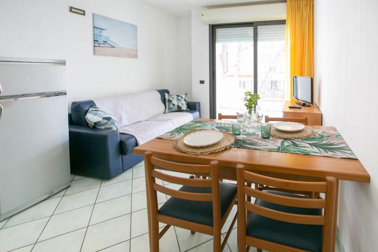 Residence Villa Dei Pini Rimini Extérieur photo