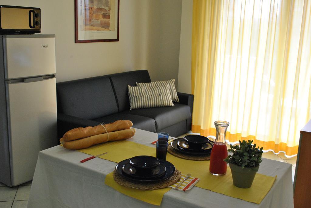 Residence Villa Dei Pini Rimini Extérieur photo